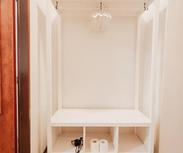 Apartament Elegant Studio, 400m From The Square Pilzno