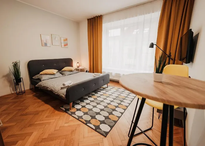 Apartament Elegant Studio, 400m From The Square Pilzno