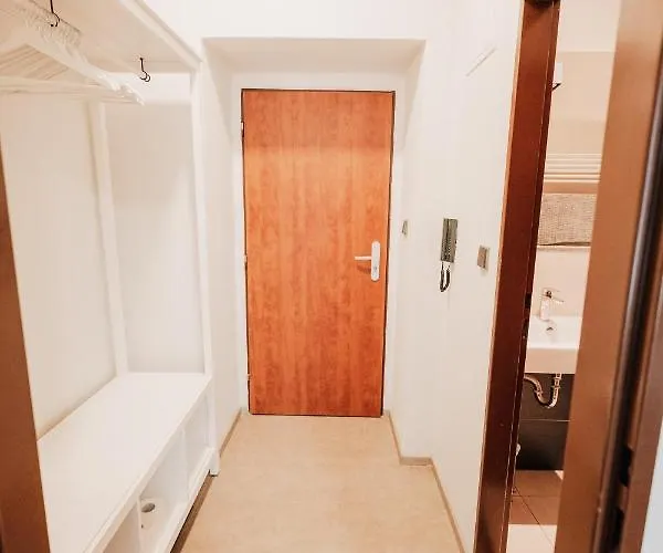 Apartament Elegant Studio, 400m From The Square Pilzno